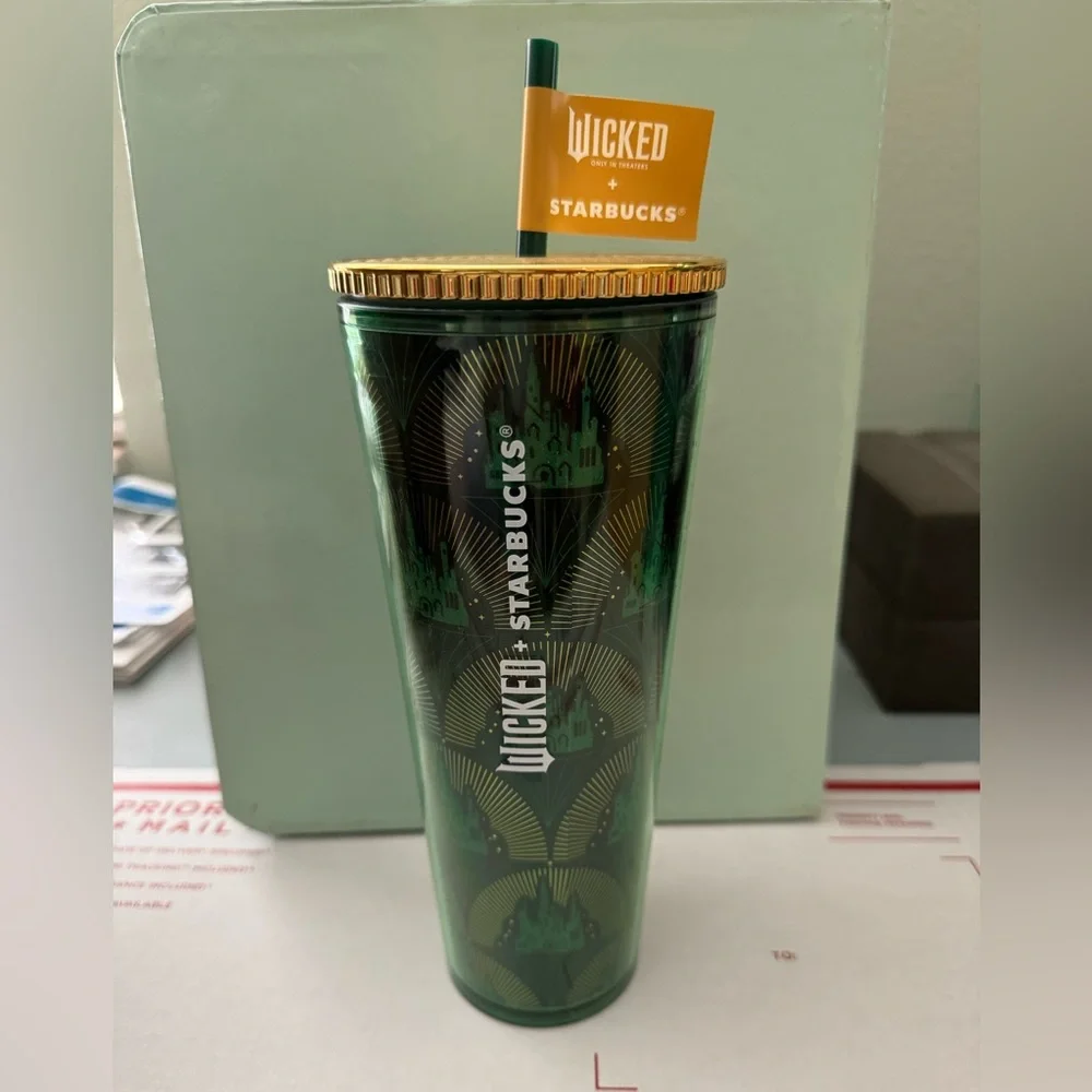 🚫SOLD🚫 Starbucks “Wicked” Tumbler - Green w/Gold Cover - Picture 1 of 2